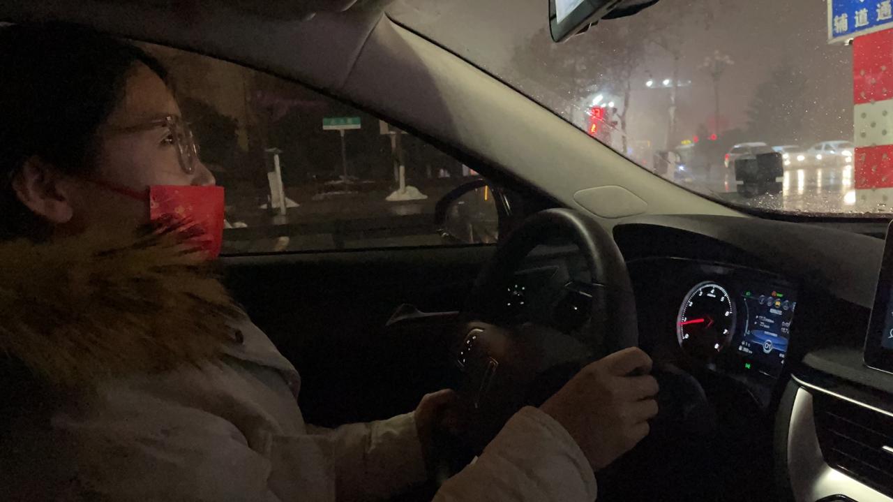 红旗H5经典 请教一下各位车友22款怎么➕装car play 啊？