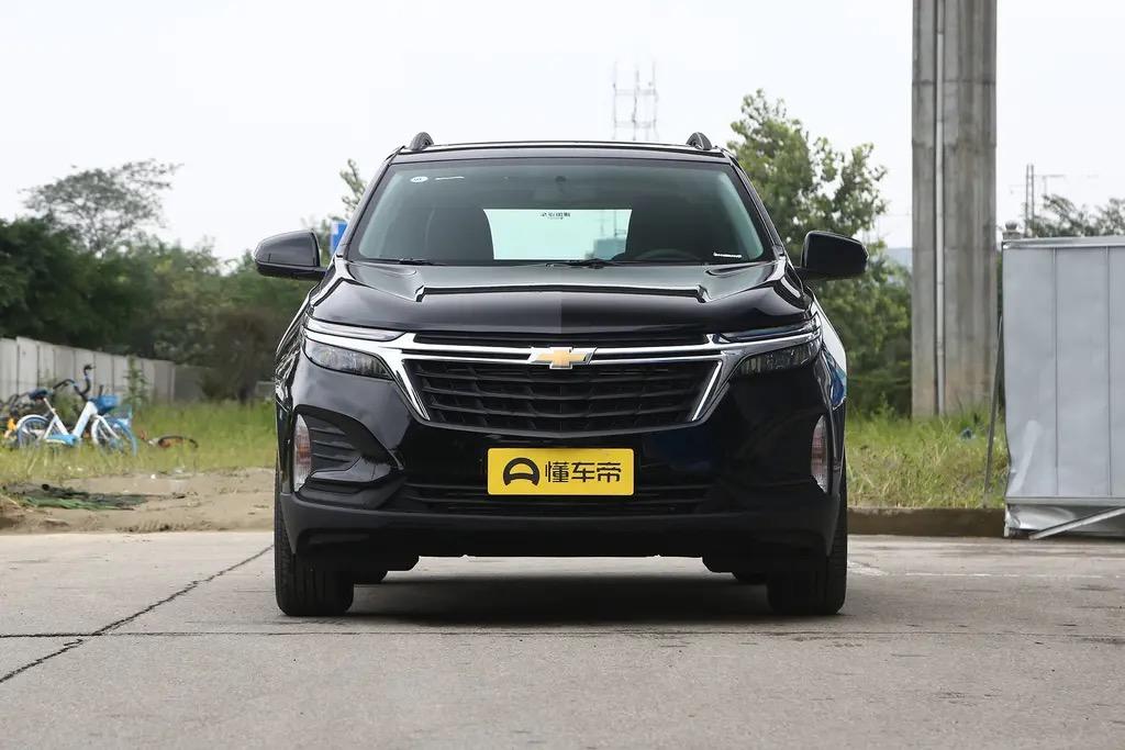 决赛圈了 兄弟们 天籁和探界者怎么选  天籁舒适2.0l 探界者的驰界  天籁16多 探界者15能下来  本人经常开国道