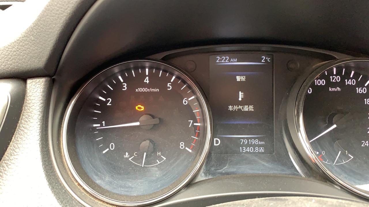 日产逍客 一堵车 变速箱就挂不上档 发动机故障灯就亮了
