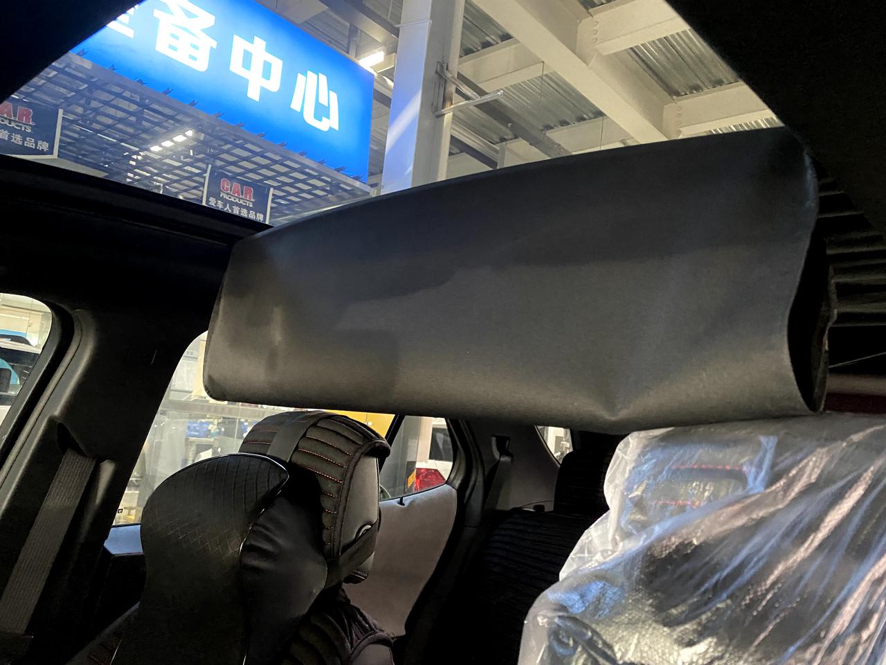 雪佛兰探界者 天窗一年就用了一次，就成样了，求解为啥了，就是正常操作点了下开关而已