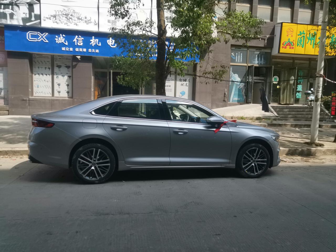 各位车友，星瑞极光银补漆有没有什么喷雾，补漆笔什么的可以推荐一下，另外有没有星瑞车友群