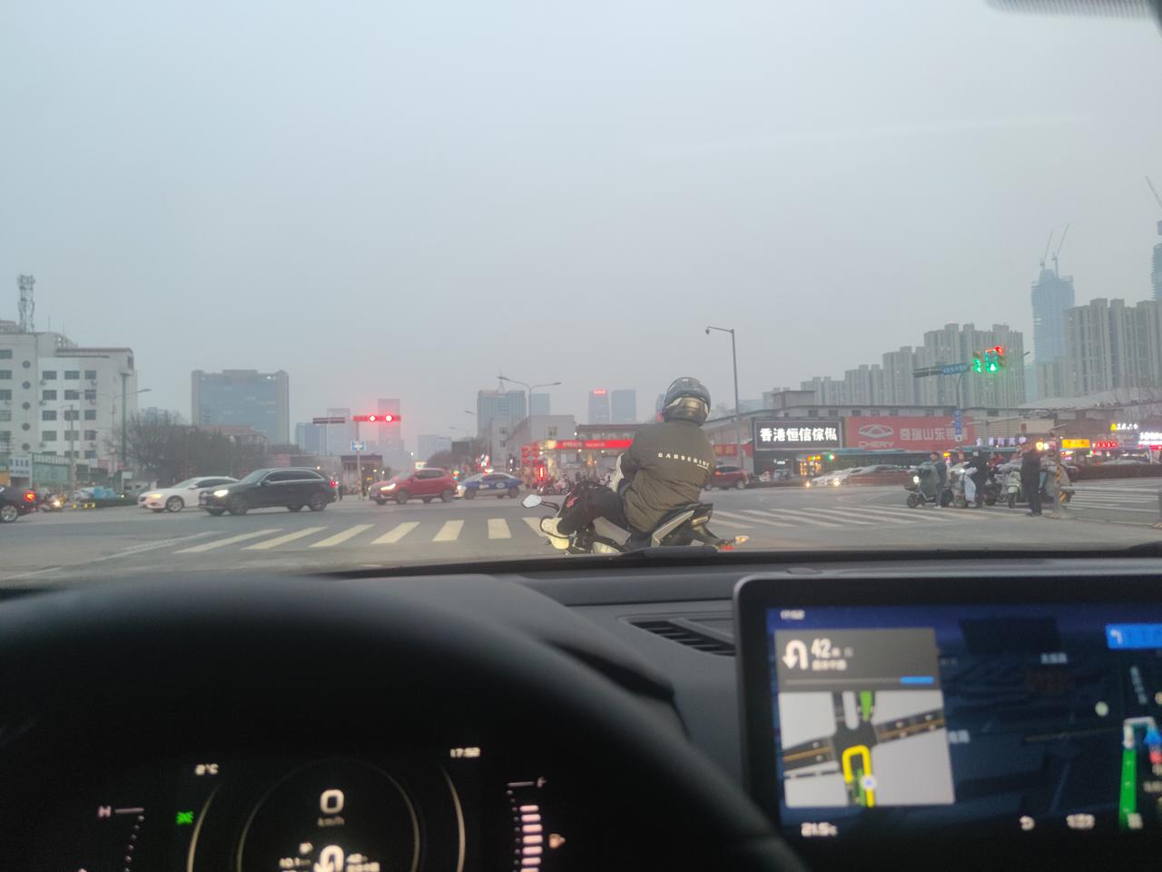 吉利星瑞 四年12万公里保养，机油啥的要钱吗？还是全都是免费的。