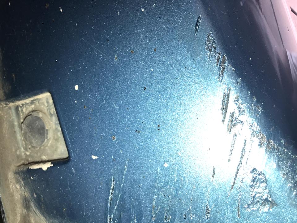 星瑞侧裙是塑料还是钢？昨天不小心刮到侧裙底部，用补漆笔大概刷了下，担心会生锈