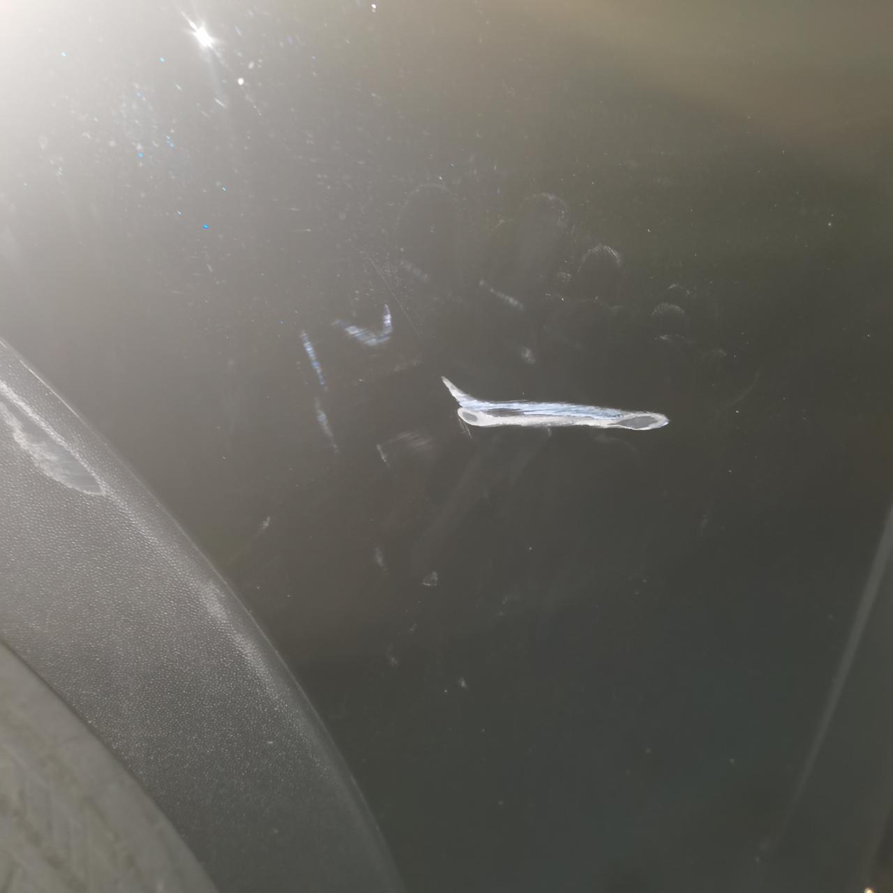 哈弗H6 新车一血，刮了吊漆，大家说去哪里处理好4s贵了点，修理厂也不知道弄的咋样。唉