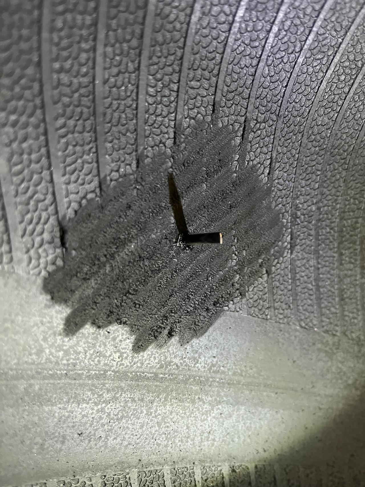 速腾轮胎被扎了，补上后还能跑高速吗？扎了个大概像牛奶吸管、一次性筷子那么粗的洞