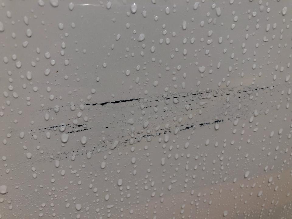 本田雅阁 首保没过，一血……  很浅需要喷漆吗？