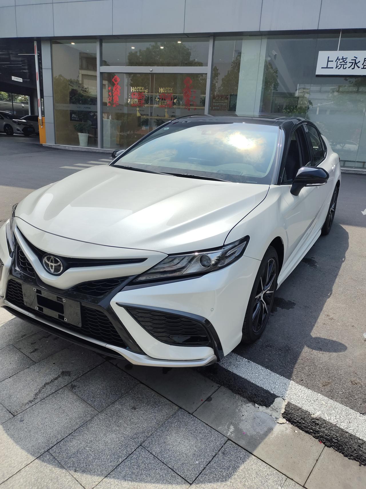 丰田凯美瑞 老铁们，今天提车了