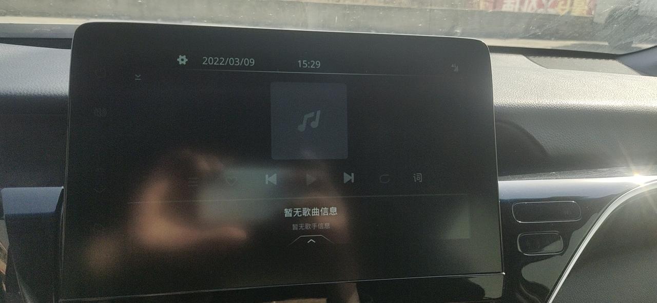 丰田凯美瑞 音乐和摄像头都没法打开和连上怎么操作啊
