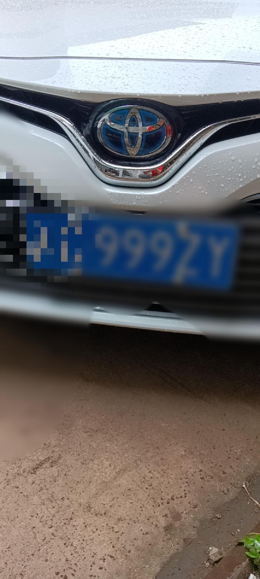 凯美瑞双擎混蛋豪华买来快一年时间，行驶4万多，省油耐用，驾驶质感不错，马力杠杠滴，上高速140码-150码很稳，唯一点不