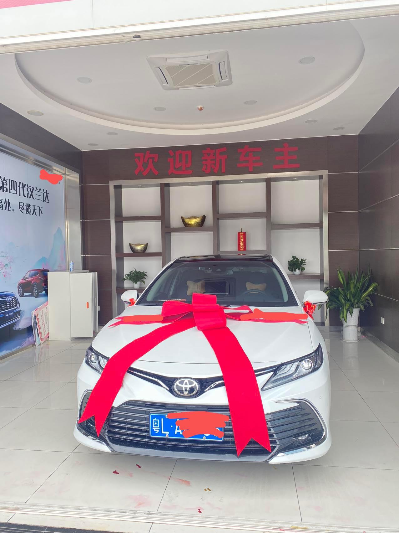提车没两天就发现驾驶位左上方有异响，本来提换车，但是给否定了，虽然现在已经修好了，但是感觉还是有点遗憾，不过总体来说，凯
