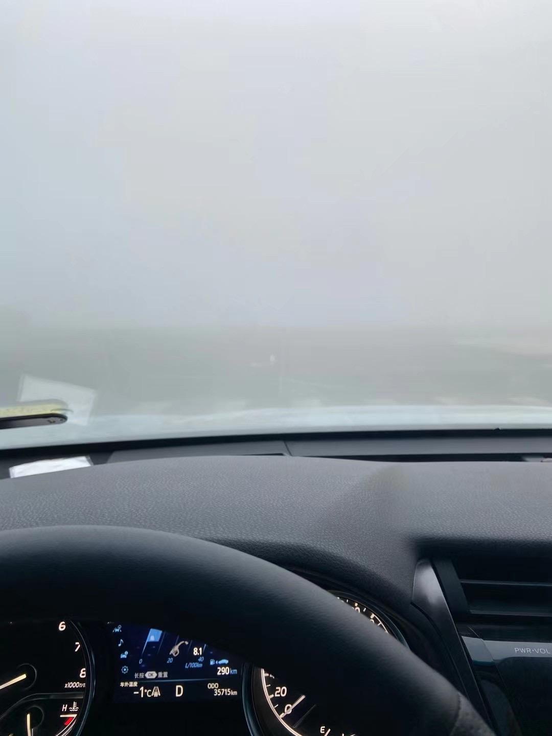 这是凯美瑞的仪表盘么？什么配置，兄妹们看看