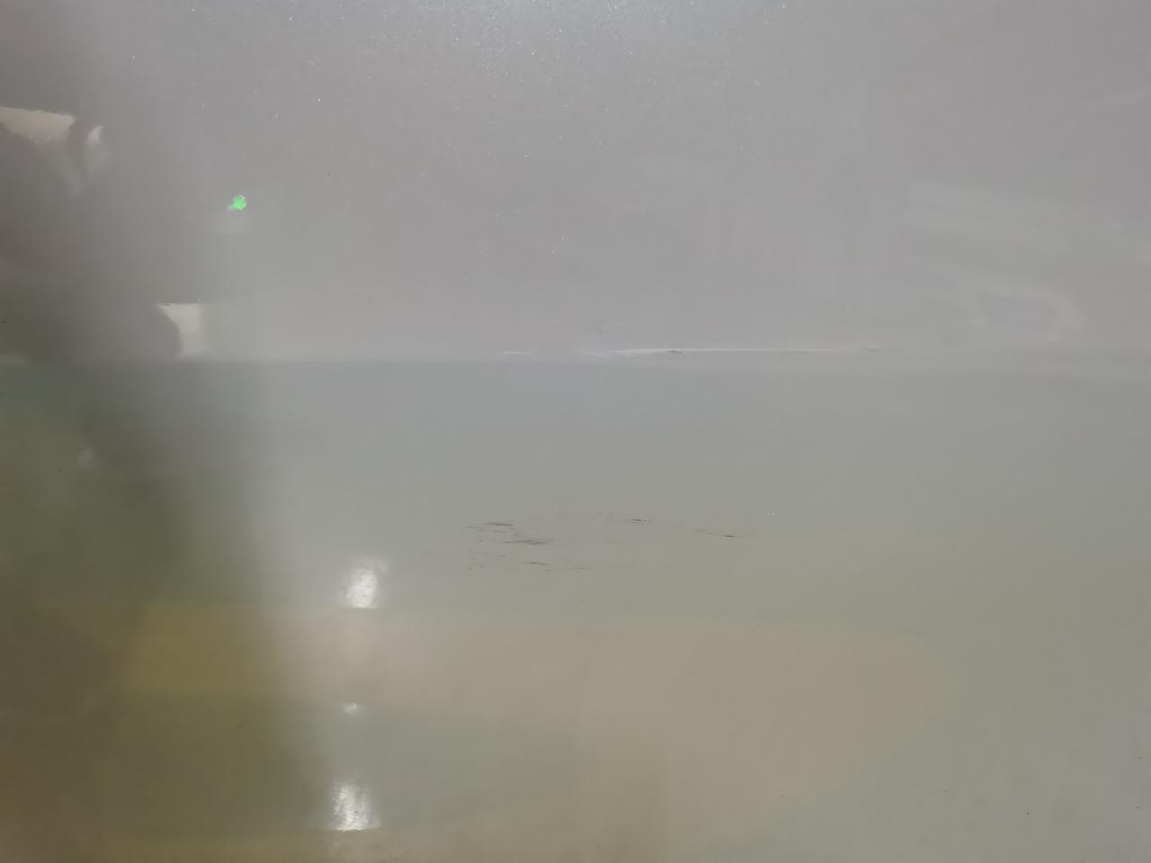 丰田凯美瑞 昨晚车门漆被挂掉一点，但没露出底漆，需要用补漆笔吗？