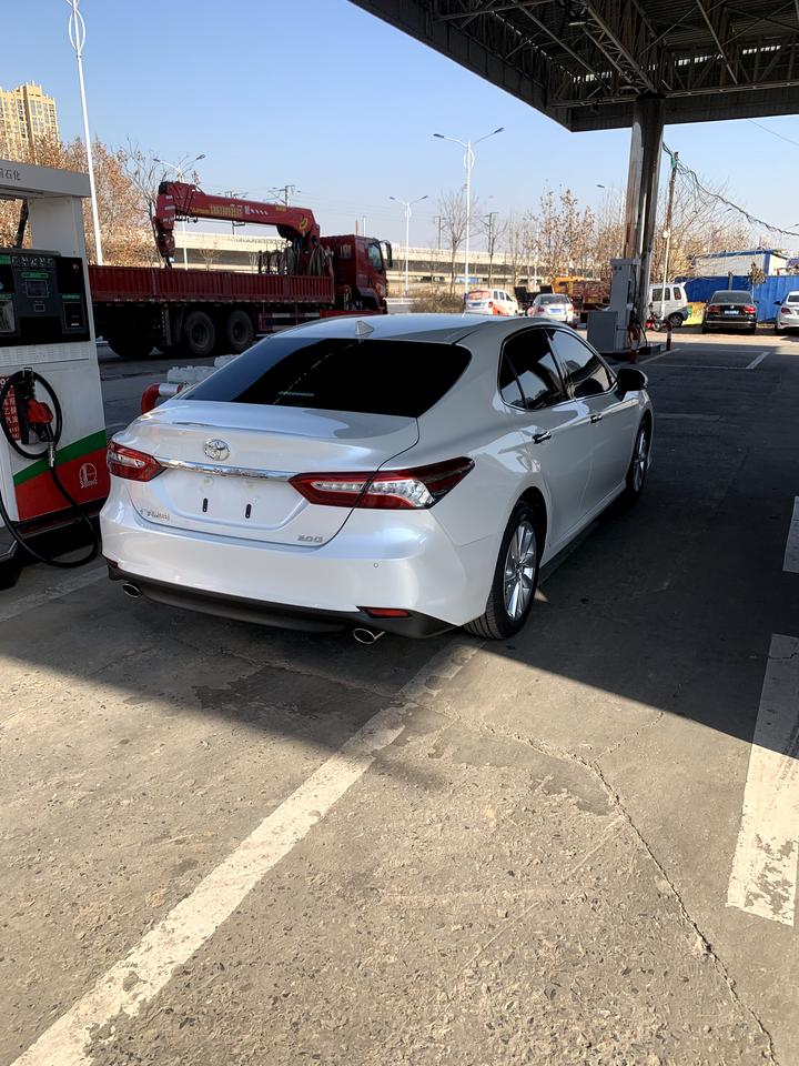 丰田凯美瑞 a导航，能下载软件吗，有没有视频播放器。