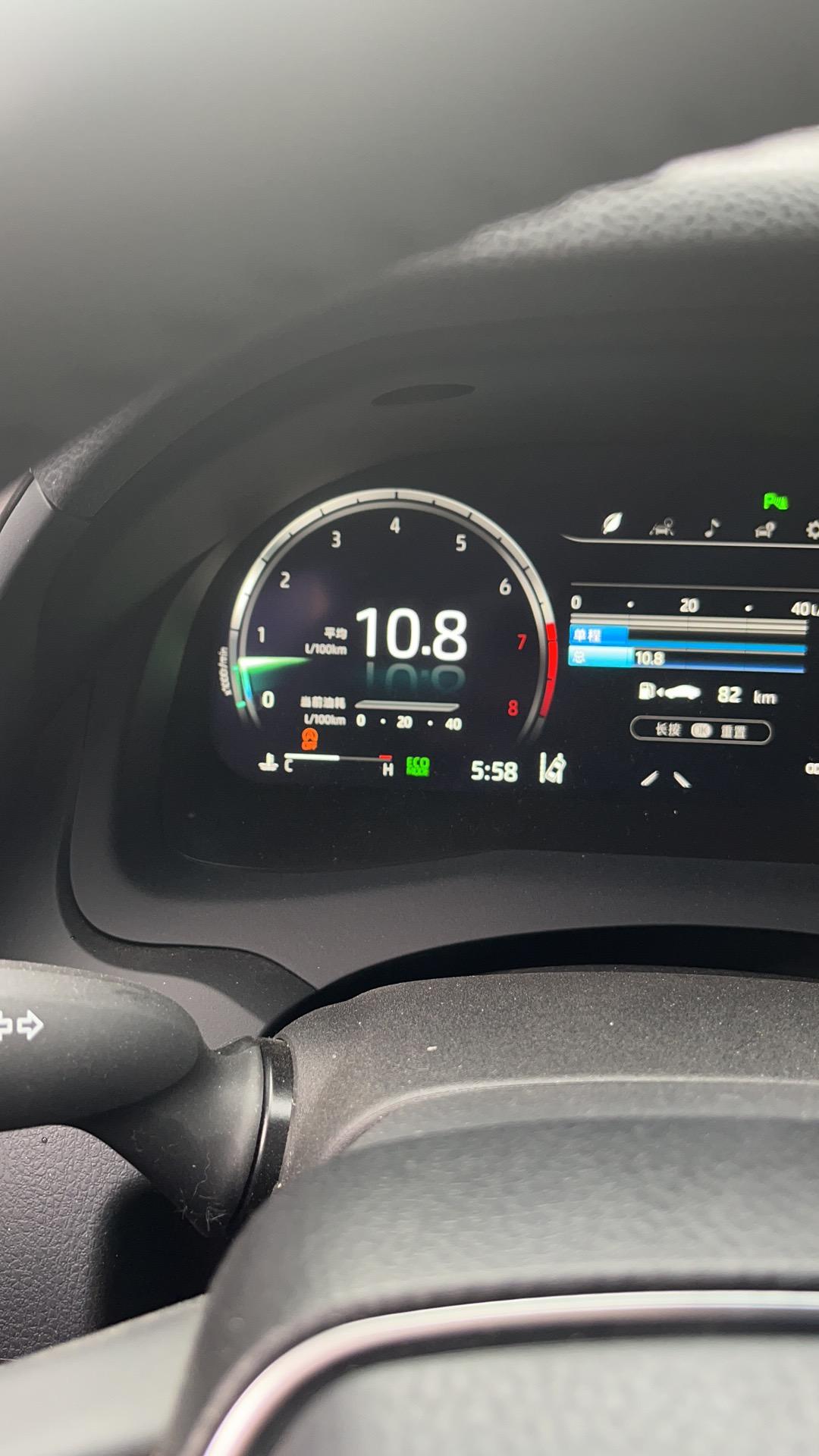 丰田凯美瑞 老铁们2.5豪华东北夏天开城市道路11个油正常嘛 丰田凯美瑞 老铁们2.5豪华东北夏天开城市道路11个油正常嘛