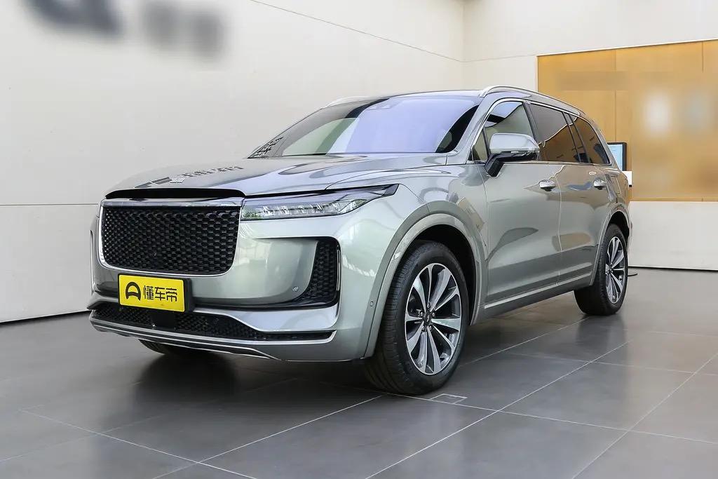 特斯拉Model Y 蔚来ES6，特斯拉Y，理想3款车型应该怎么选，第一款试驾蔚来试驾感受：车型好看，内饰豪华可以换电不