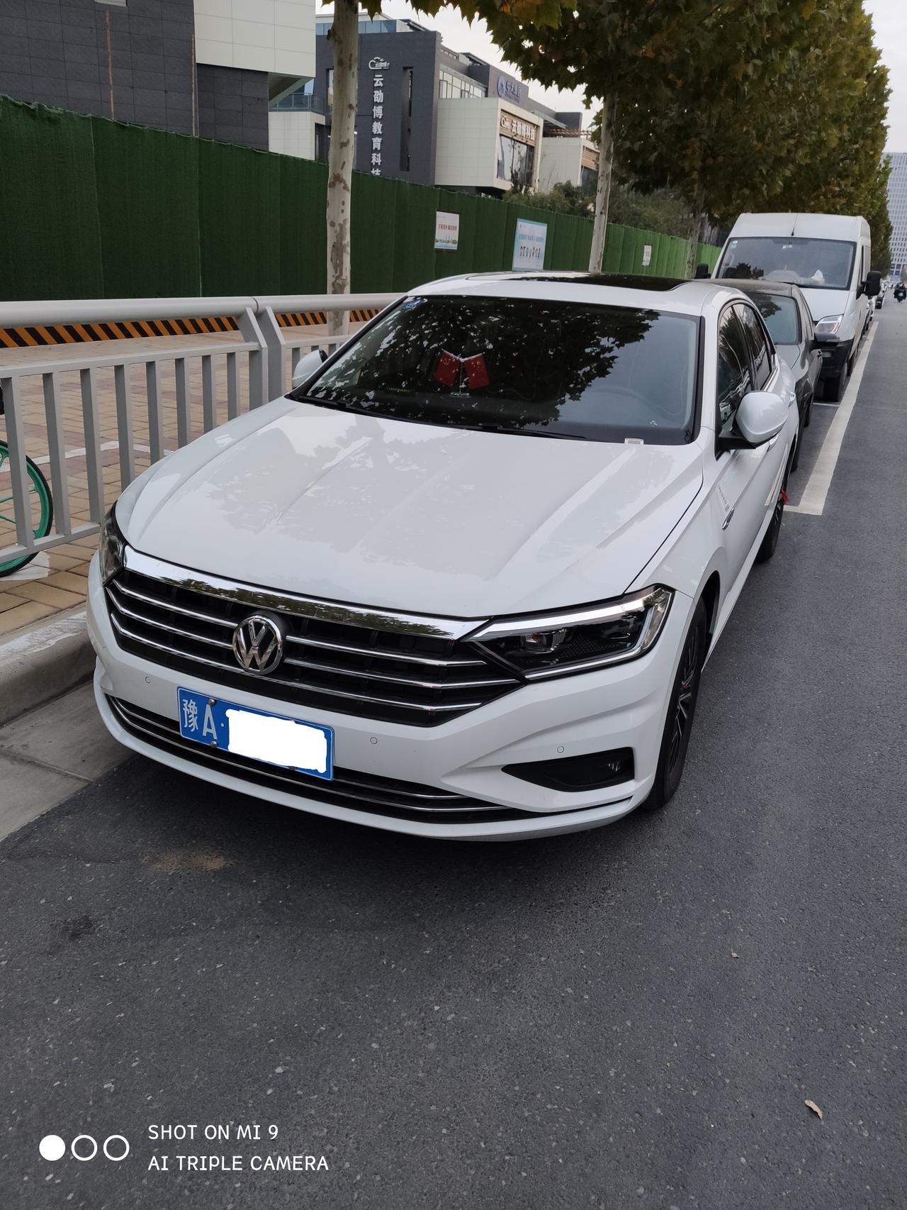 各位车友，请教下，20款速腾怎么设置超速提示？有这个功能吗？为什么我每次设置都提示我请在主页里设置？