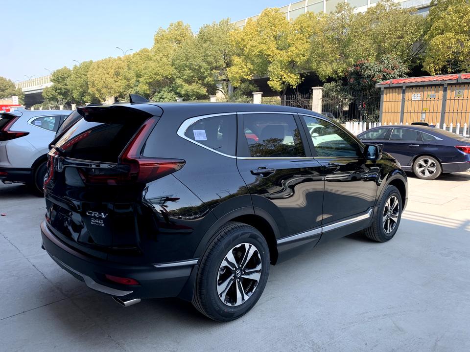 本田CR-V 21款 crv 四驱豪华版，请问能设置锁车关窗吗？或者钥匙 一键关窗？有时候忘记关窗户 还得重新启动太麻烦