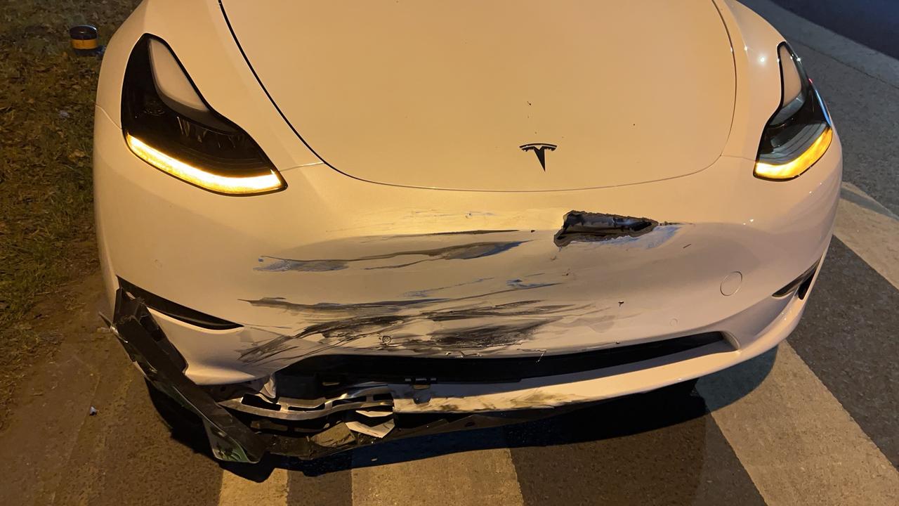 特斯拉Model Y 今天车子撞惨了，先声明跟刹车没关系！