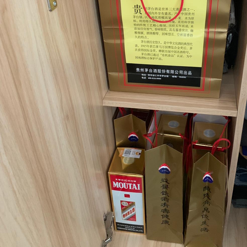 特斯拉Model Y 兄弟们，MY的保险买几百万的，多少钱钱，第一次买车，求普及知识。保险自己买还是4s店买的？成都车友