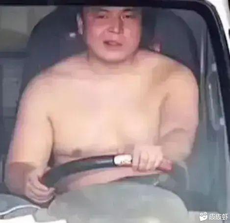 请问一下各位大佬，你们买车都送了一些什么东西？最近准备去提一辆21款卓越版的速腾，跟4S谈的时候要注意哪些问题？
