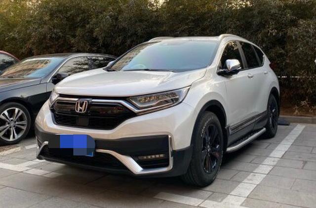 本田CR-V 今天去谈了个Crv风尚。加钱加个360。4儿子店给218800。实在不太肯松口，最低我预计也是少个2000