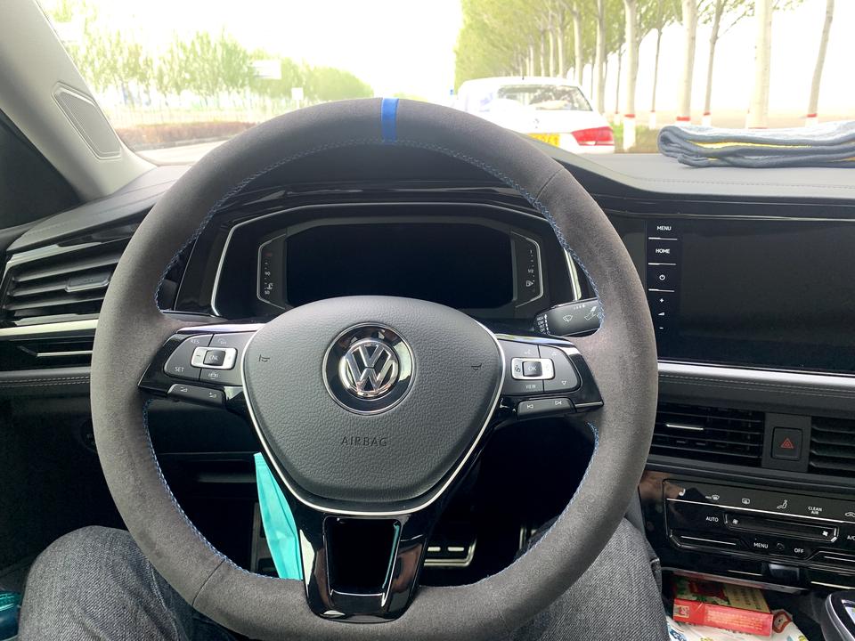 车友们。速腾卓越有座椅通风功能吗。只有座椅加热