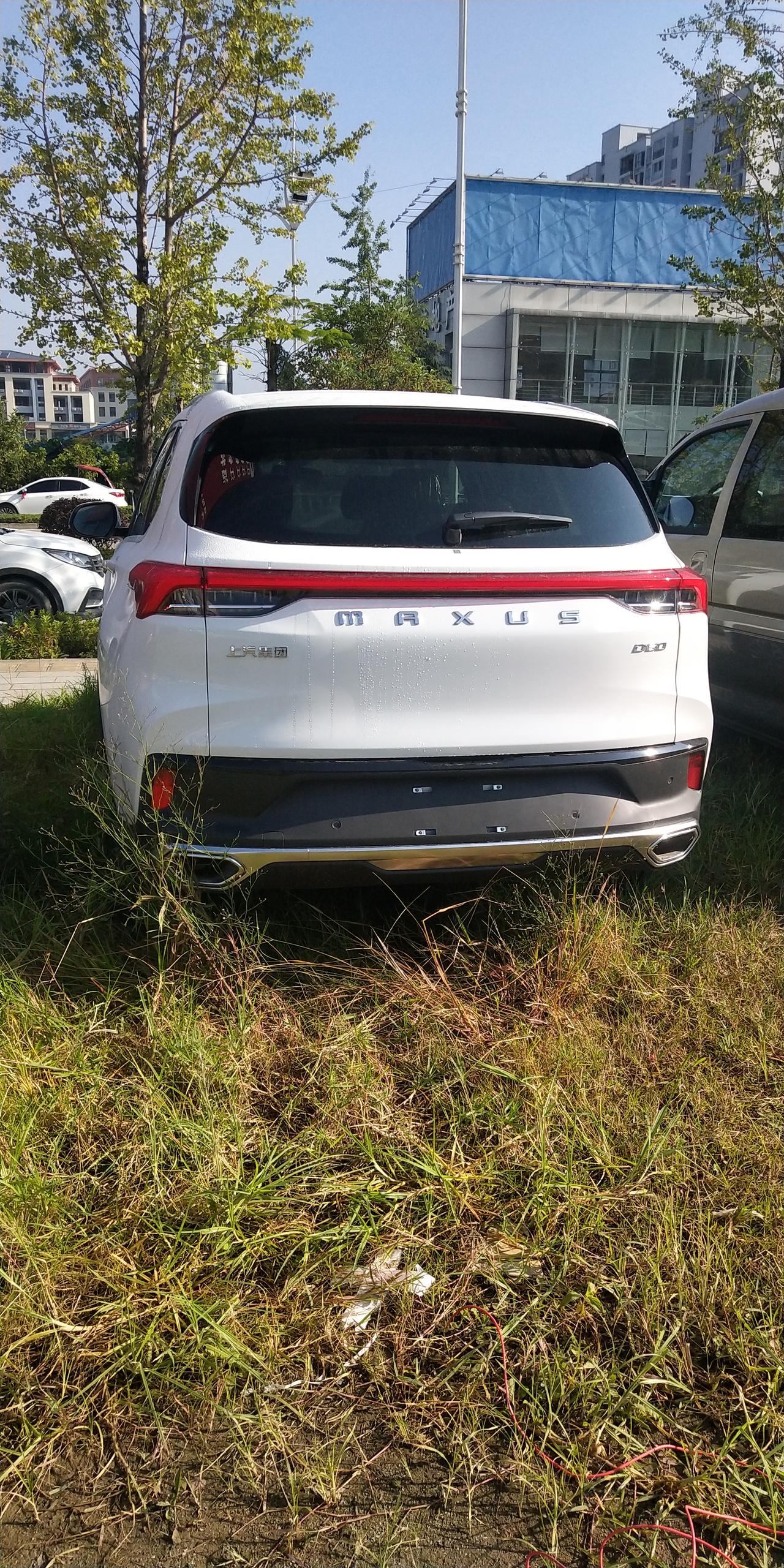 上汽大通MAXUS D60 10月1号订了D60自动挡低配1月份提车 感觉后悔了，根本就没有看到D60在路上跑，不知道什