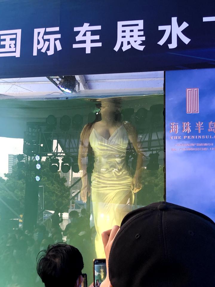 奥迪A4(进口) 临近20000KM的保养，发现找不到保养手册，可以请哪位4肉车主拍下保养那页发下给我吗十分感谢。已经保