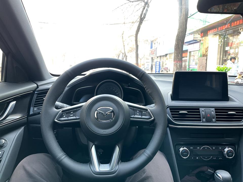 马自达CX-4 活力版能不能加装跟探索版一样的悦联车机？现在是4S给装的周年版，阉割很严重，想换跟探索版一样的，带Car