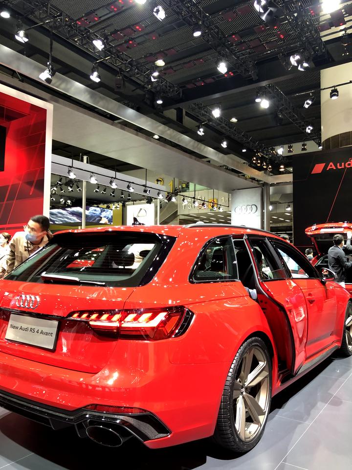 奥迪A4(进口) 临近20000KM的保养，发现找不到保养手册，可以请哪位4肉车主拍下保养那页发下给我吗十分感谢。已经保