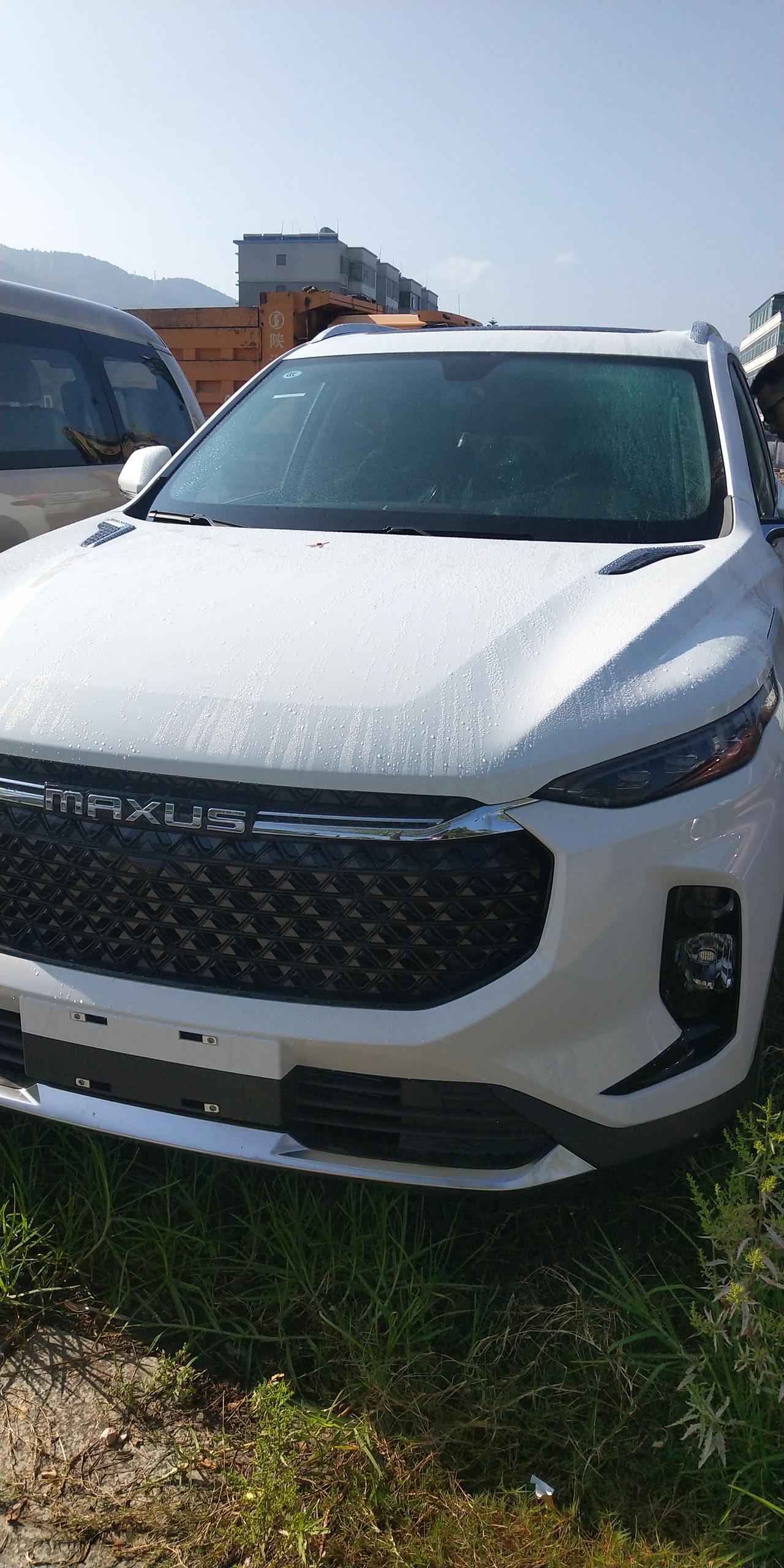 上汽大通MAXUS D60 10月1号订了D60自动挡低配1月份提车 感觉后悔了，根本就没有看到D60在路上跑，不知道什