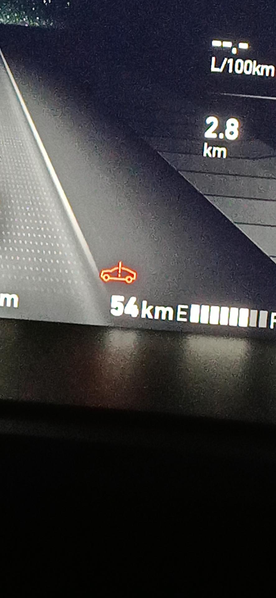 领克06 PHEV 领克06PHEV PRO最近天气有点冷，早上和晚上车子停了时间长再启动，老有故障灯，没法切换模式