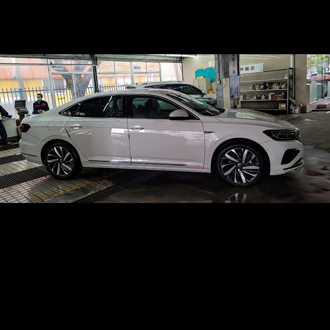 大众帕萨特 有没有做了四门隔音的车主，问一下做完之后门板共振解决了没有