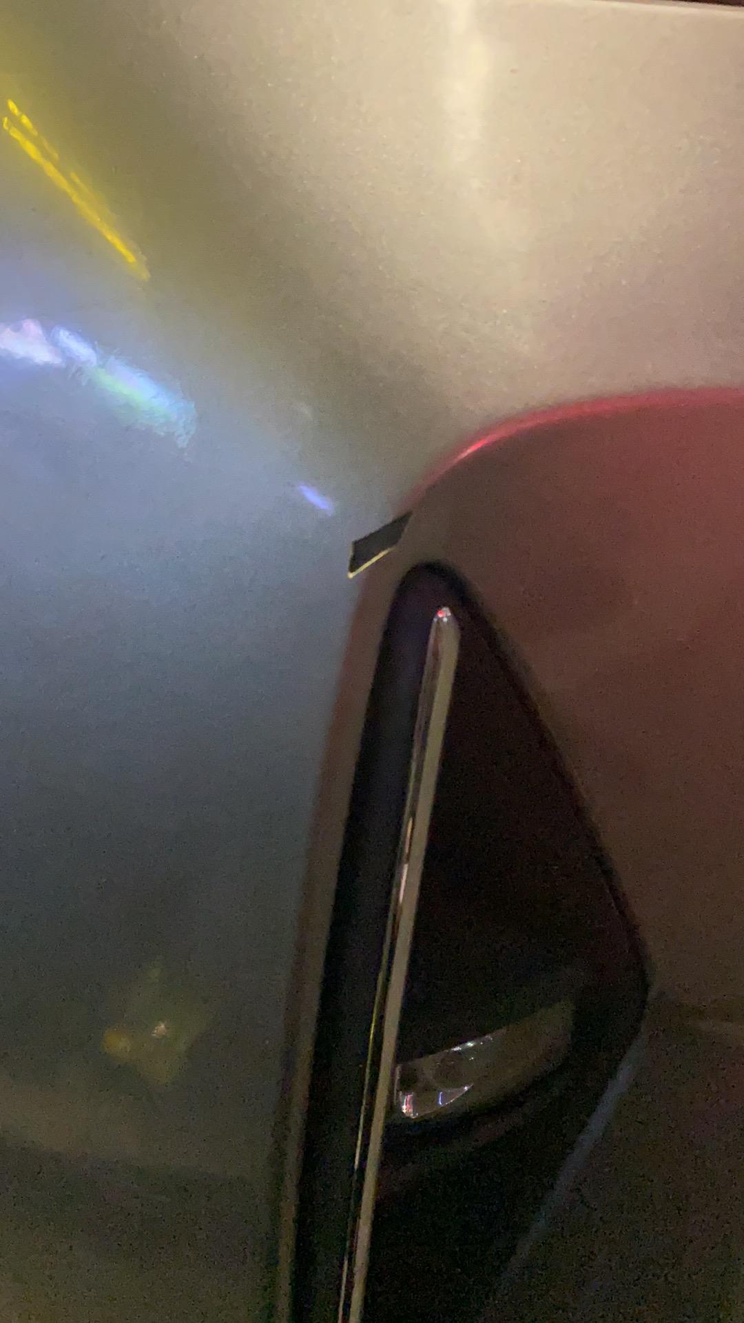 哈弗H6 我这个前保险杠被我蹭掉了  这个是不是只需要补漆就可以了？这个钱4S店的话 需要多少钱啊？
