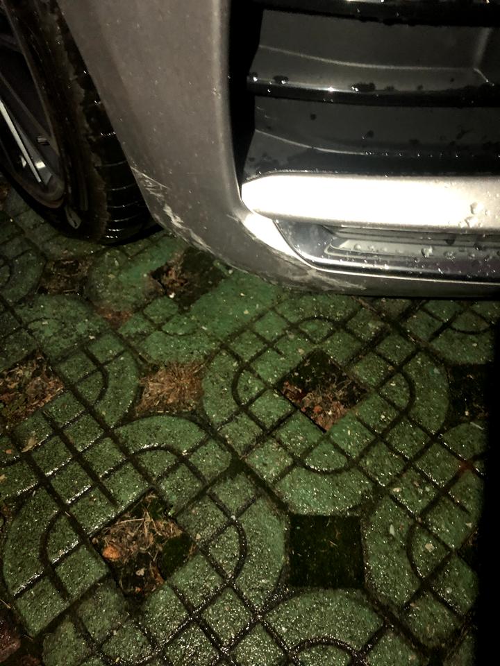 吉利星瑞 下雨视线不好刮了～这个咋弄