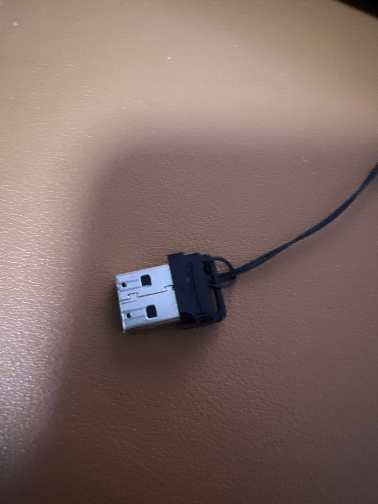 福特蒙迪欧 你们的sd卡播放音乐会出现格式化的情况吗？用几天就需要格式化，请问怎么解决