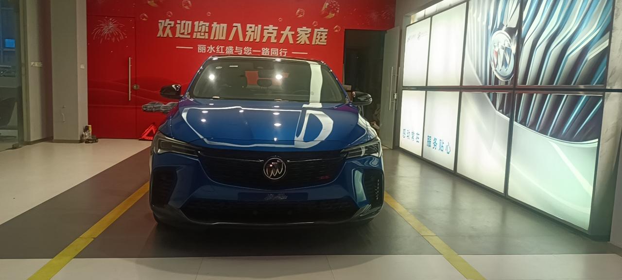 别克威朗 兄弟们gs疾风版你们落地多少啊，我这里销售报价13.8左右不含利息，银行贷款利息应该在七八千左右，这价格不就是