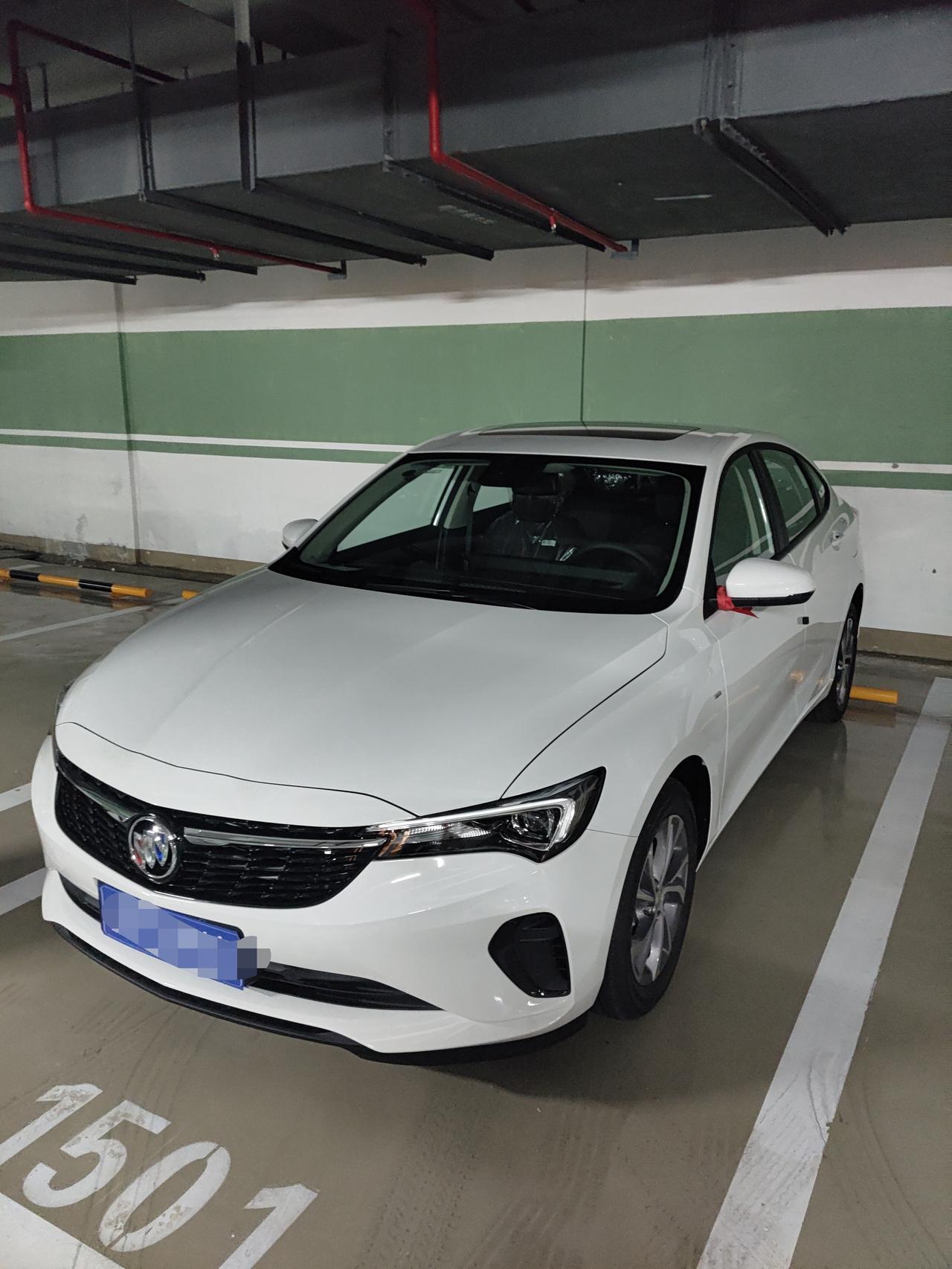 别克威朗 问题:刚提的乐享，放歌的时候怎么总感觉，只有前面的2个音响在响，其他的不响，也问了后排的朋友，他们也是感觉声音