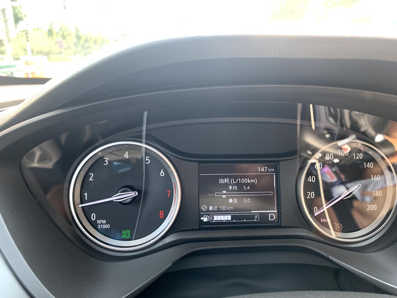 别克威朗 乐行AUTO HOLD怎么能永久保持打开状态，每次上车需要摁一下！