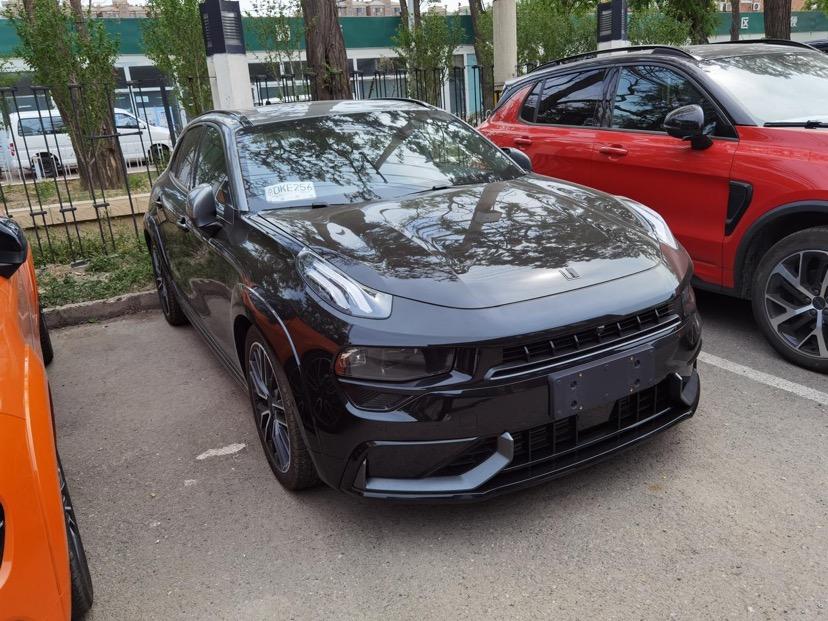 领克02 Hatchback 年轻，对于我这位大叔来说真的不能再追求了吗？本人31岁了，家里有1辆车了，想着再购买1辆，