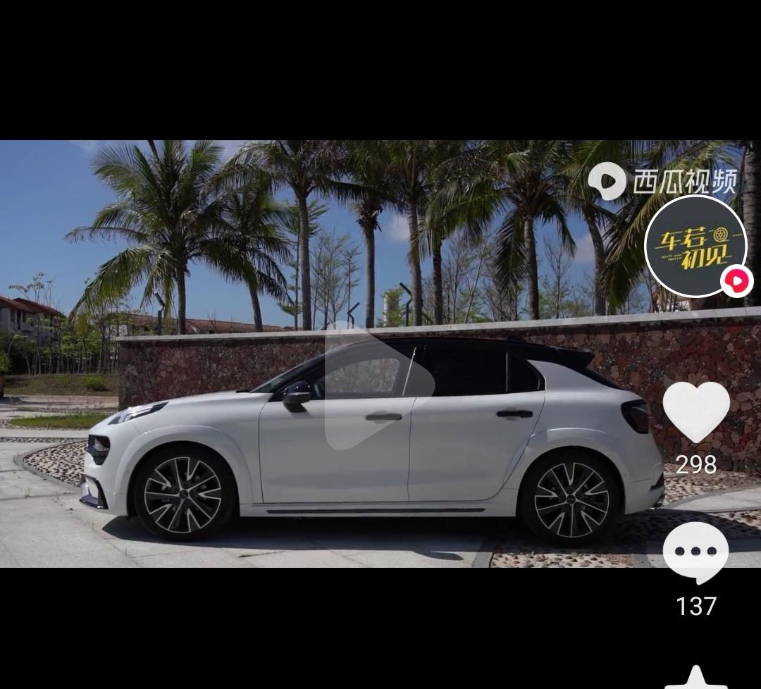 领克02 Hatchback 02hb黑白配色也太帅了吧！但是要不要为了后期油耗和保养选型格呢？毕竟第一台车，如果02h