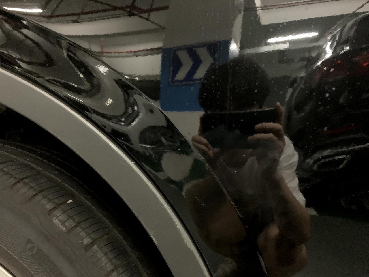 林肯冒险家 车友们，这种程度的刮蹭，漆有刮透吗？会生锈吗？