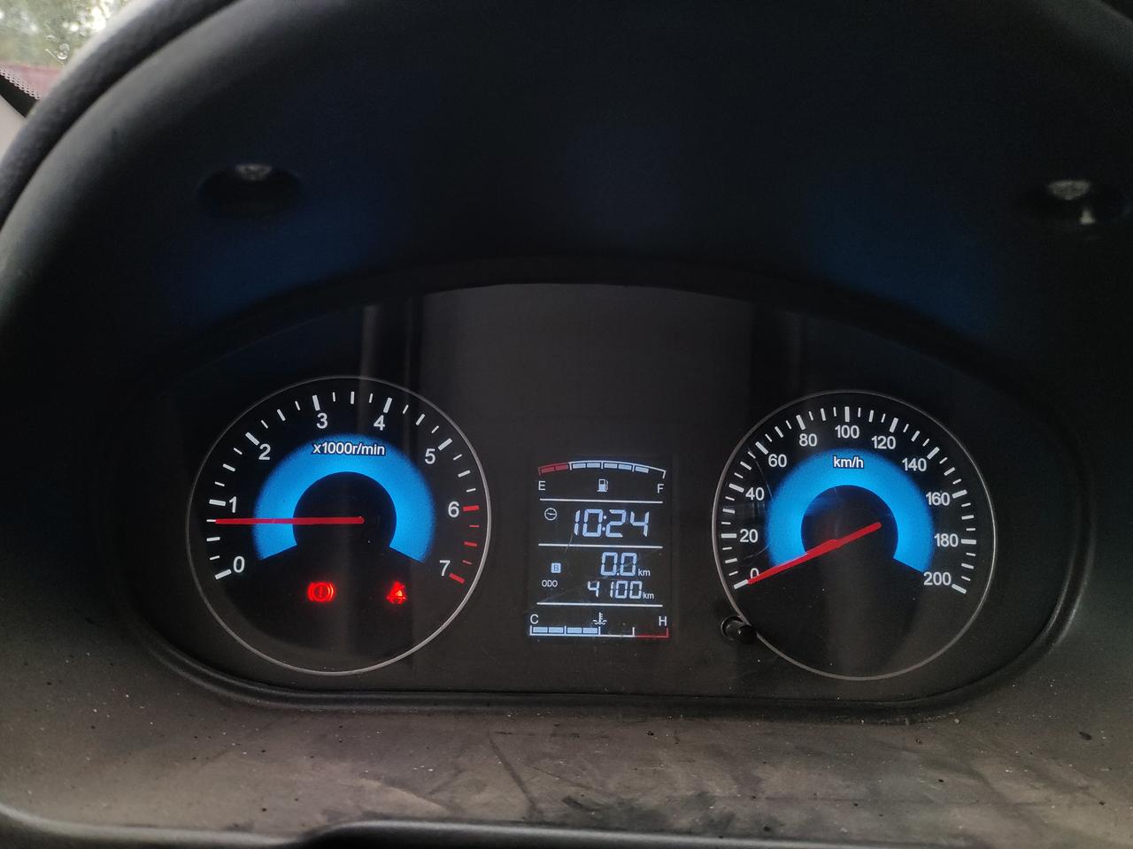 东风风光风光330 东风330怎么调整时间？