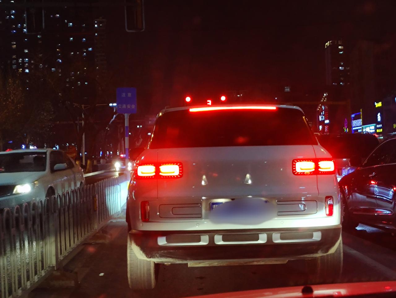 红旗H5经典 敢问这是哪款车，