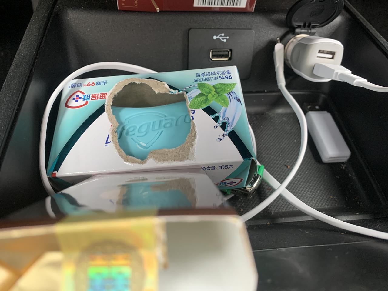 福特蒙迪欧 usb接口没反应是怎么回事啊 点烟器可以用