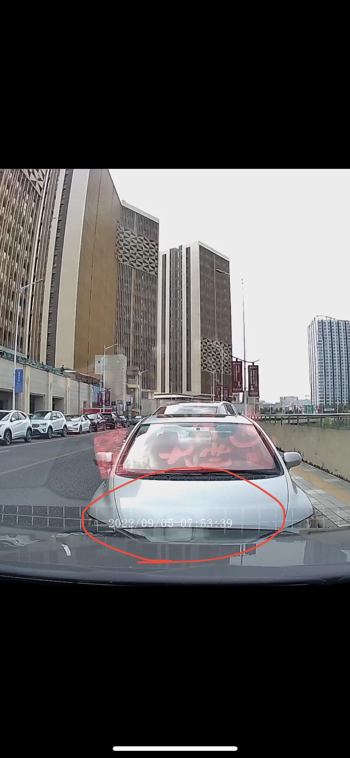 凯迪拉克XT5 发现4s店送的海圳型号F6记录仪型，其记录的视频时间跟实际不对，大家有碰到过吗，怎么解决，如图，实际正确