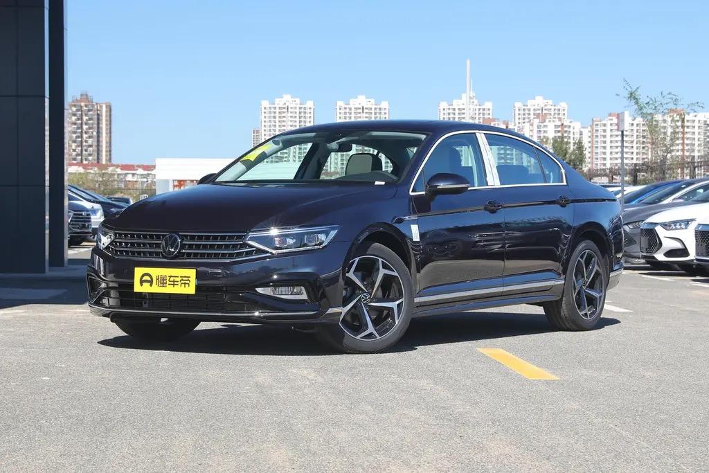 各位大神，我比较纠结Q50L逸享版和迈腾330豪华版，这两个车各有啥优缺点，比较推荐哪个？