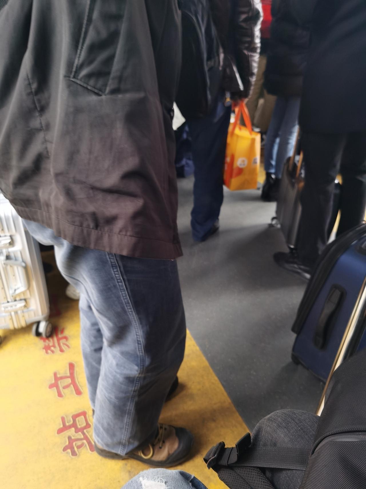 凯迪拉克CT5 月入3000，每天吃外卖，影响我开这个车吗
