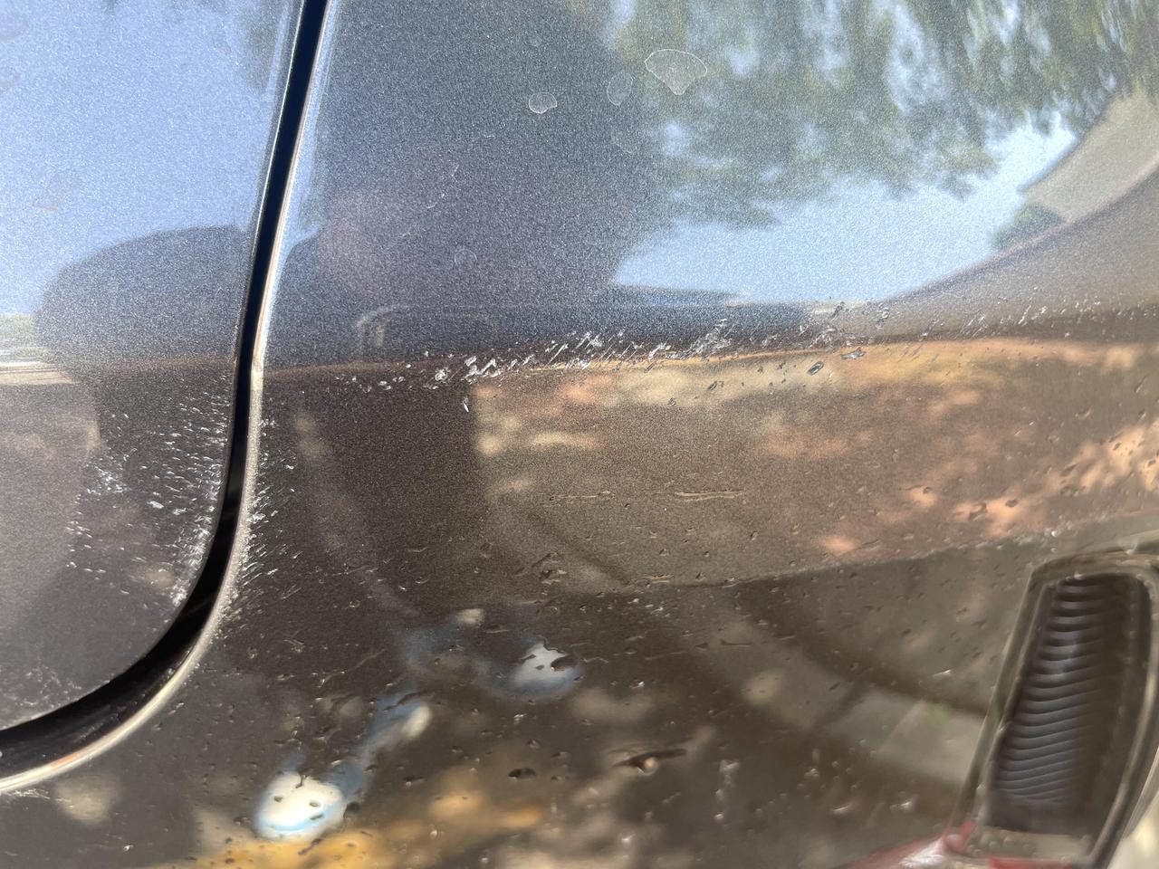 长安CS75 PLUS 刚提车一个星期还没上牌就撞到了  请问下大佬们有什么办法还原车漆  又不伤到原车漆呢