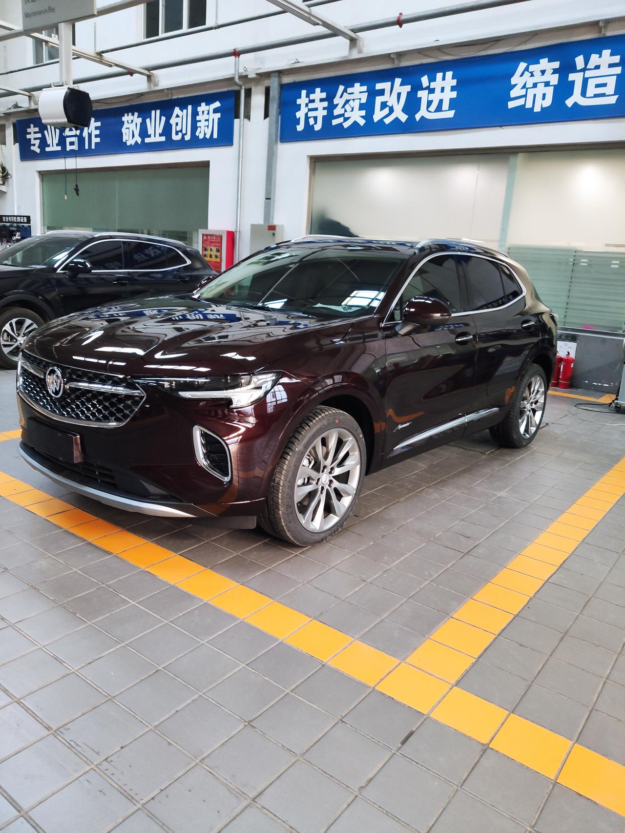 昂科威s车机能装高德吗？有必要喷底盘胶吗